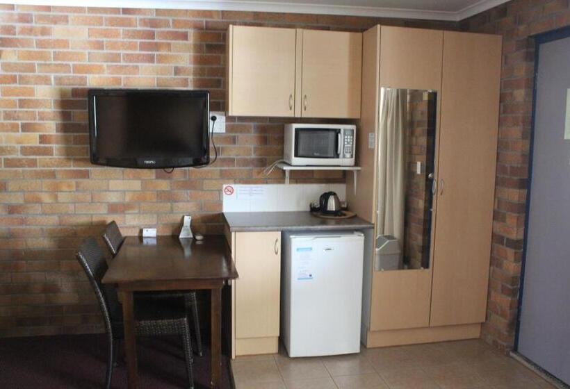 Мотель Tally Ho Motor Inn