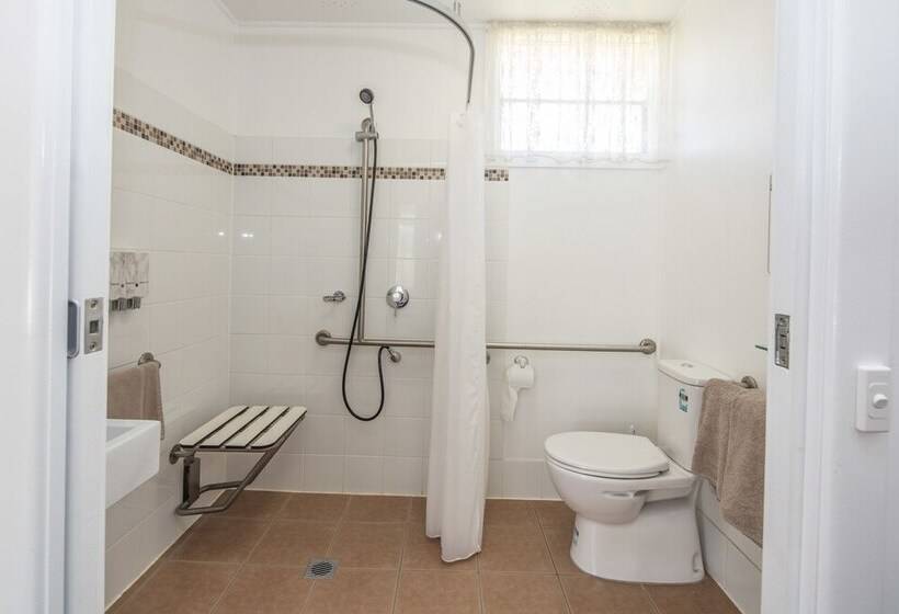 Мотель Tally Ho Motor Inn