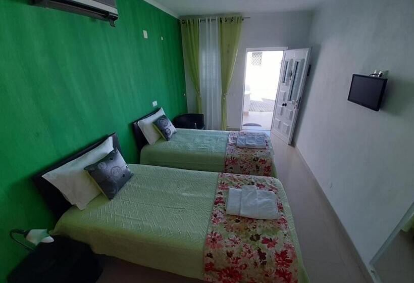 پانسیون Alojamento Rita