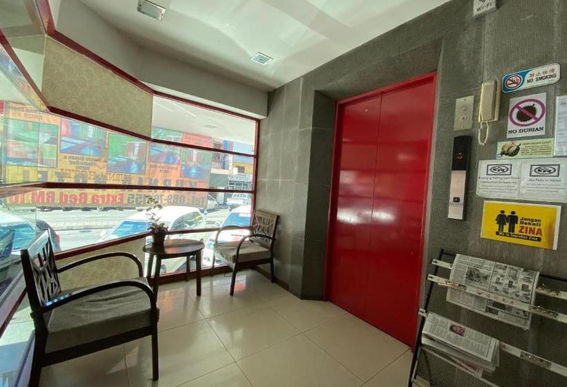 فندق Oyo 89997 Kurnia