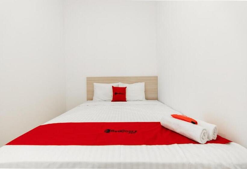 هتل Reddoorz @ Graha Cemerlang Maros