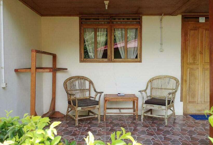 فندق Two Fish Resort Lembeh