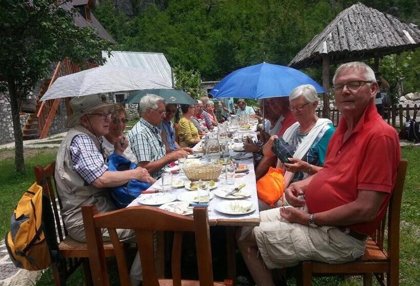 پانسیون Bujtina Berishta Theth