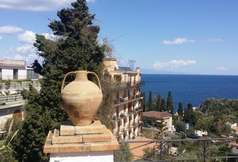 پانسیون Villa Moschella