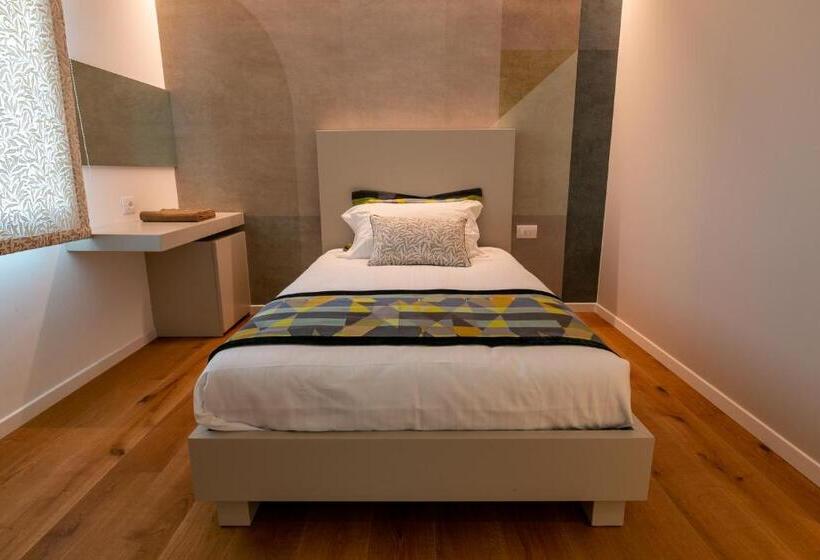 استراحتگاه Relais Althea Azienda Agrituristica