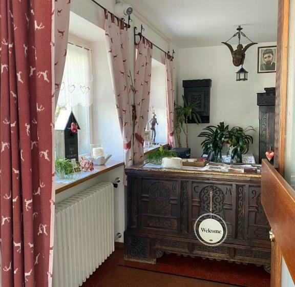 민박 Ciasa Soreghina