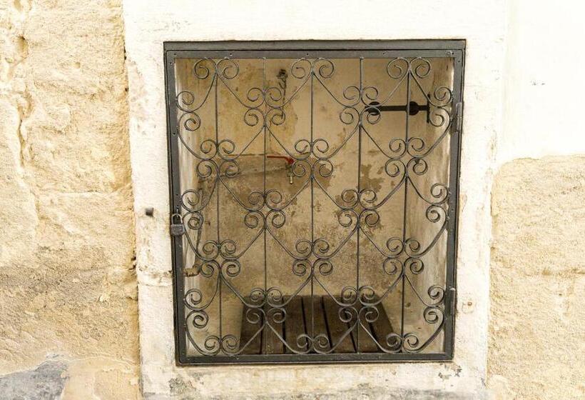 تختخواب و صبحانه Donato Rooms