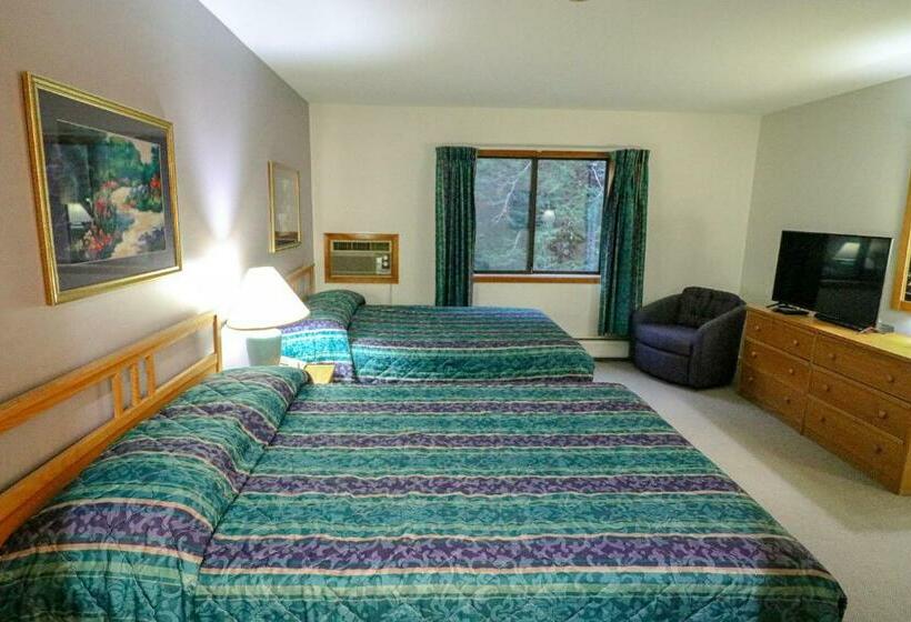 Cedarbrook Hotel Room W/2 Doubles 116