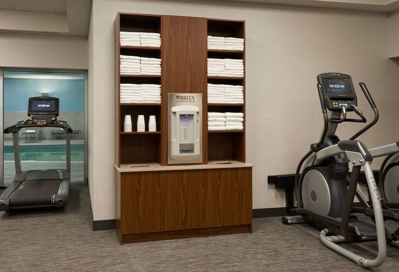 فندق Courtyard By Marriott Oshawa