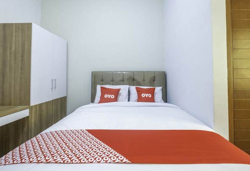 هتل Oyo 2072 Wisma Teratai