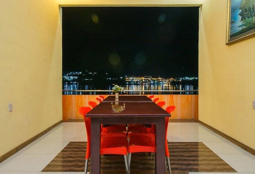 هتل Reddoorz Near Danau Toba Parapat