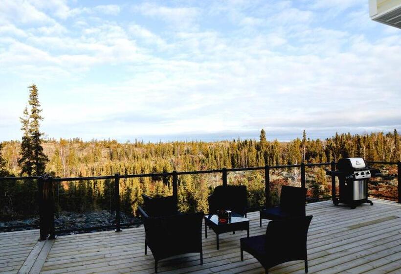 پانسیون Aurora Guest House