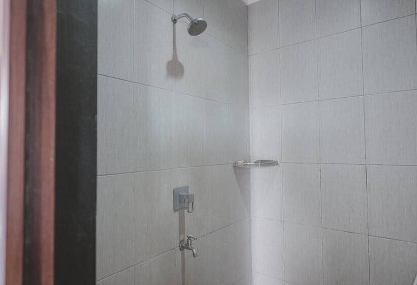 پانسیون Reddoorz Syariah Near Kantor Walikota Jambi