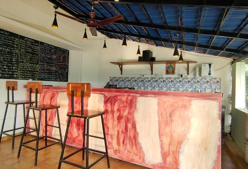 فندق صغير Shivam Bnb Mandrem Resort