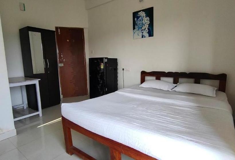 فندق صغير Shivam Bnb Mandrem Resort