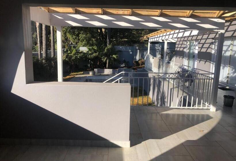 צימר 8 On Acacia Guesthouse