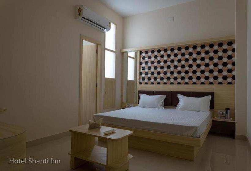 فندق Shanti Inn