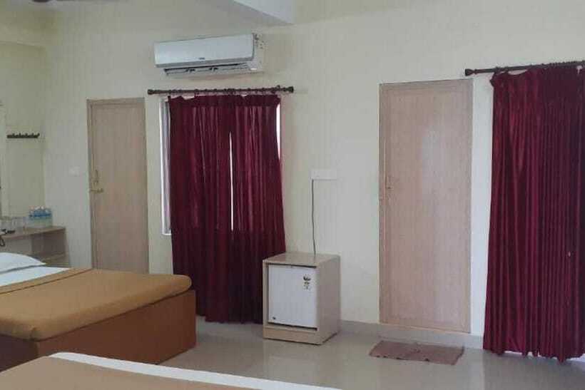 فندق Shiva Residency