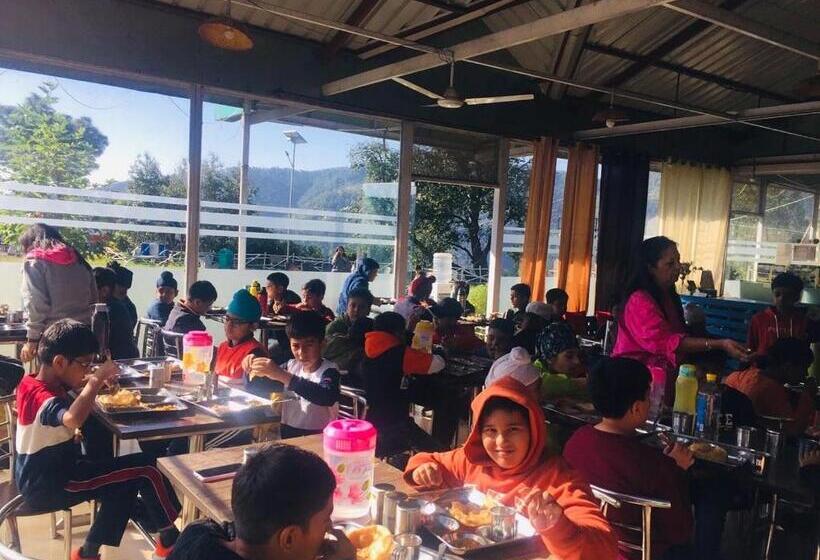 فندق Snowdrop Eco Resort