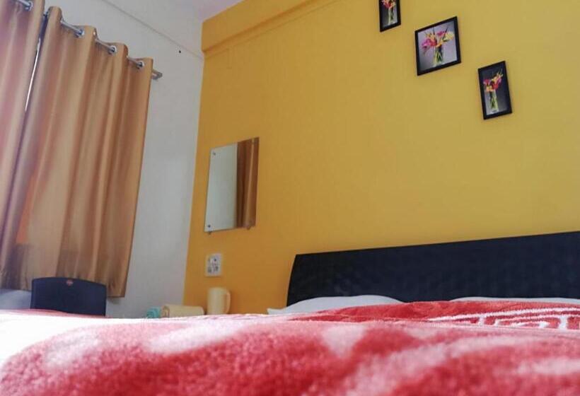 פנסיון Mango Guest House