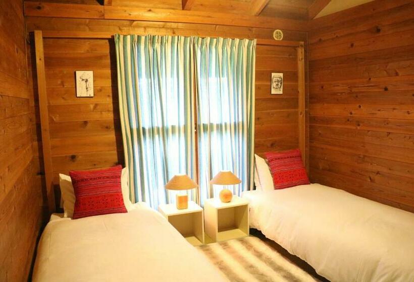 فندق صغير First Tracks Madarao