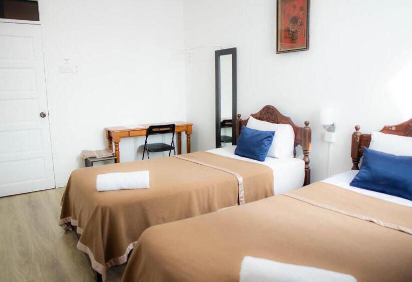 فندق صغير Sura Inn