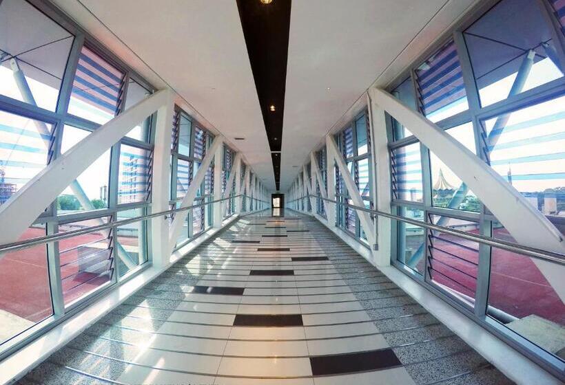 هتل Astana Wing  Riverside Majestic