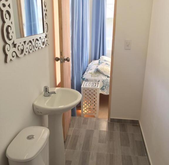 پانسیون Marmows Place