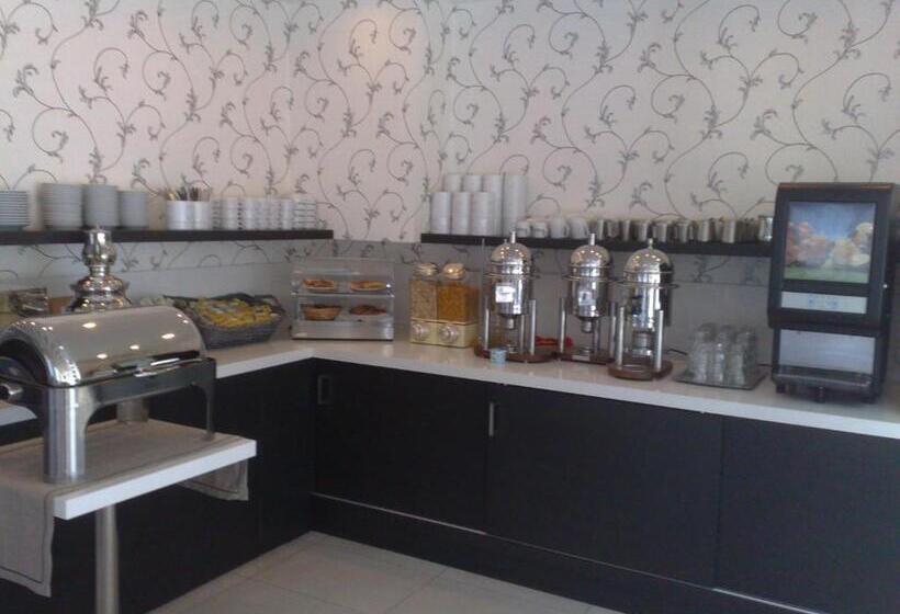 هتل Primavera Apartmentsuites