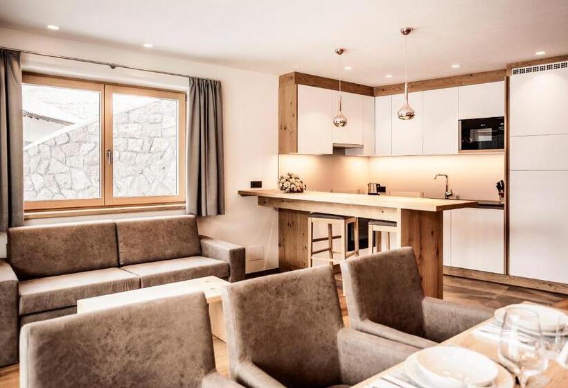 Luxury Chalet Plazola