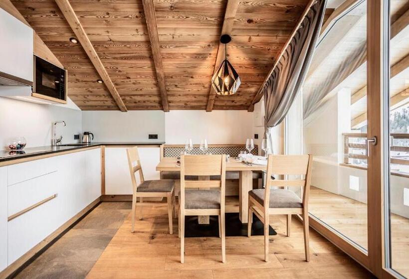 Luxury Chalet Plazola