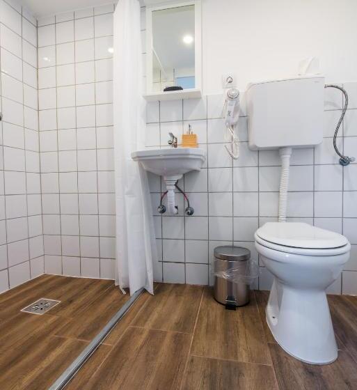 ペンション Chesscom Guesthouse