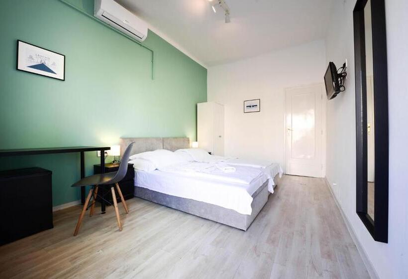 ペンション Chesscom Guesthouse