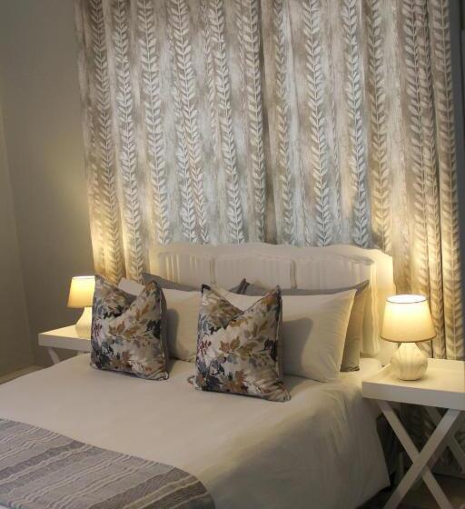 펜션 @karoo Guesthouse