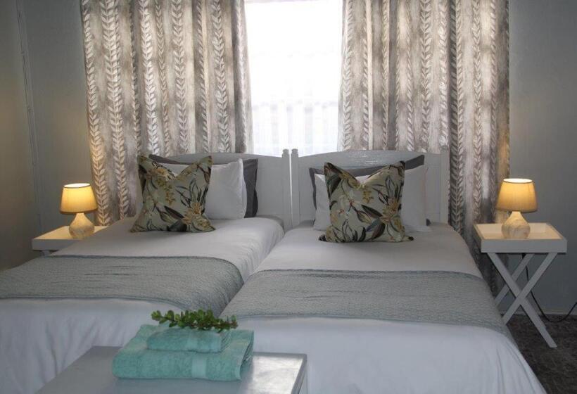 펜션 @karoo Guesthouse