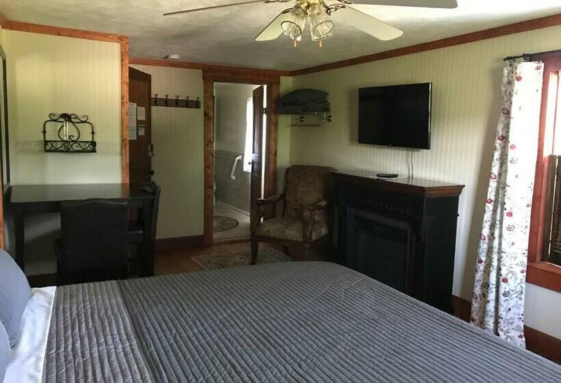 호스텔 Hocking Hills Inn
