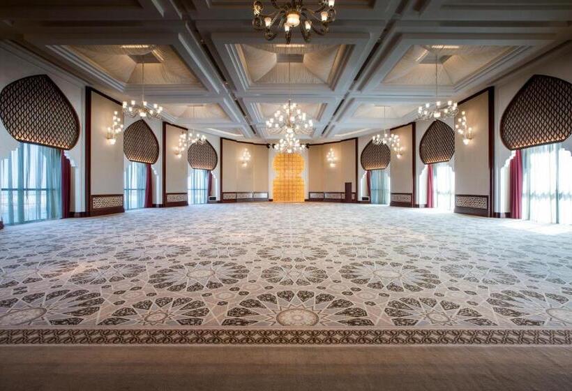 Bab Al Qasr Residence