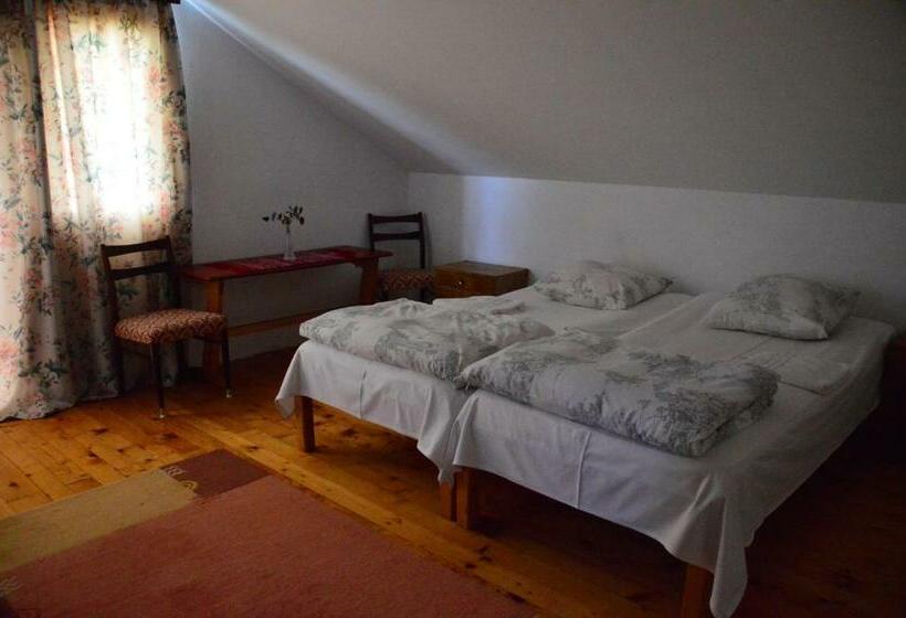 پانسیون Casa Altius Felix