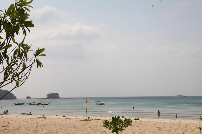 پانسیون Naiyang Seaview Place Resort