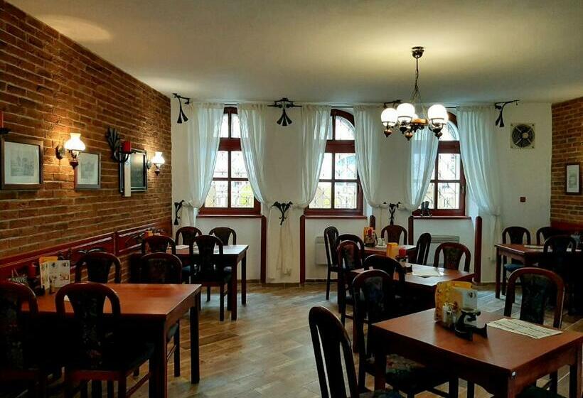 Пансион Penzion  Restaurant U Zámku