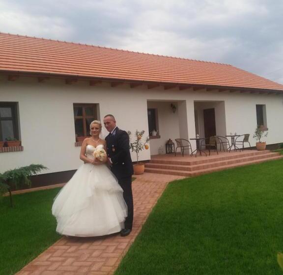 膳宿费 Tóth Vendégház és Apartmanház újfehértó