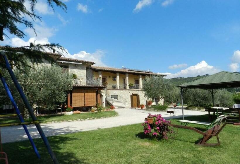 בית מלון כפרי Agriturismo La Rocca Assisi