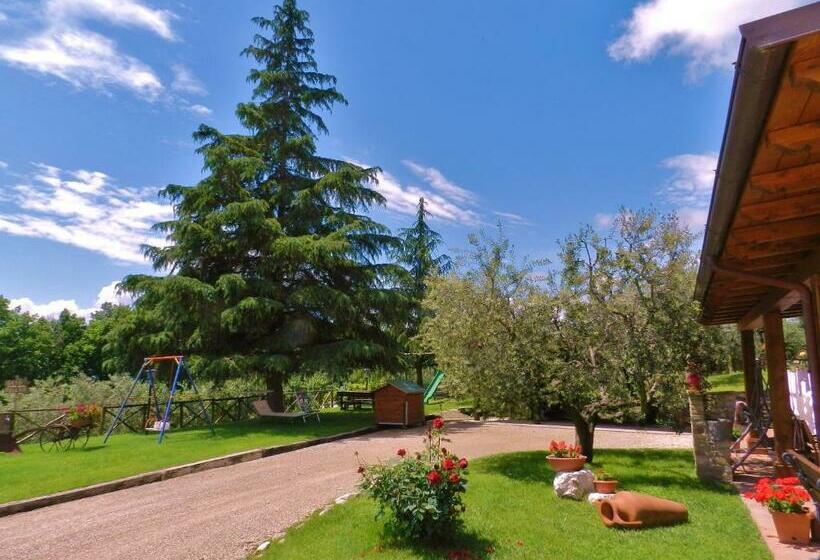 בית מלון כפרי Agriturismo La Rocca Assisi