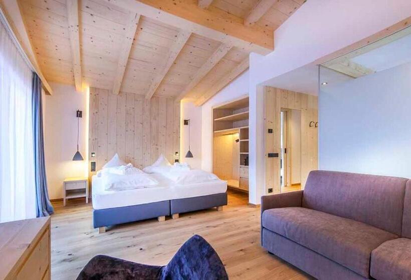 هتل Garni Broi   Charme & Relax