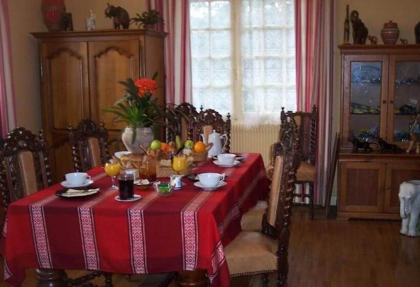 پانسیون Chambres D'hôtes Le Menestrel