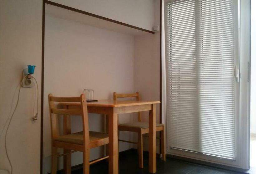 پانسیون Guest House Selin