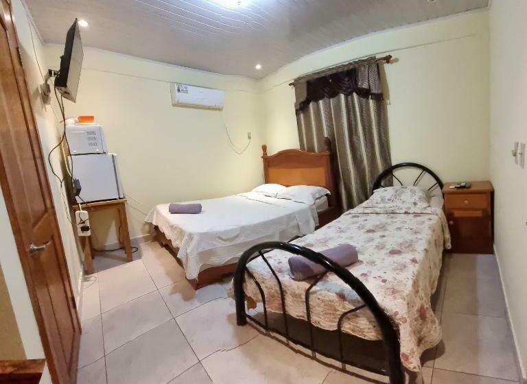 펜션 Hostal Bocas Tropical Paradise