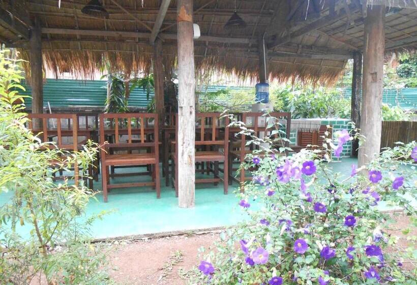 פנסיון Pongkham Residence