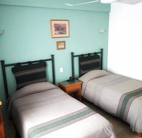 پانسیون Posada De Los Angeles