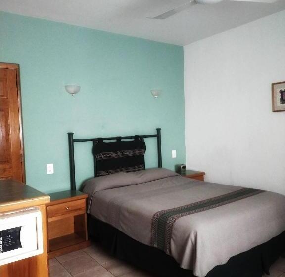 پانسیون Posada De Los Angeles